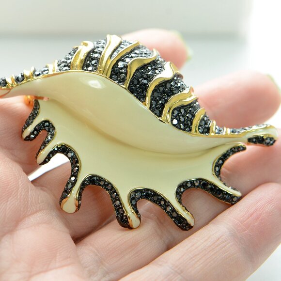 Vintage Kenneth Jay Lane KJL Enamel & Crystal Seashell Pin Brooch - Picture 6 of 8